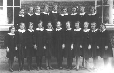 Herenthout, meisjesschool, 8ste leerjaar, 1937-1938