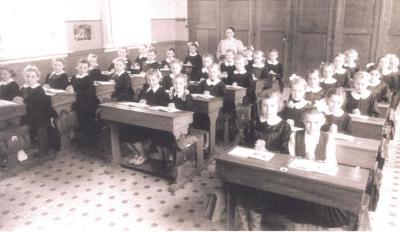 Herenthout, meisjesschool, 6de leerjaar, 1951-1952