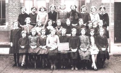 Herenthout, meisjesschool, 6de leerjaar, 1930-1931