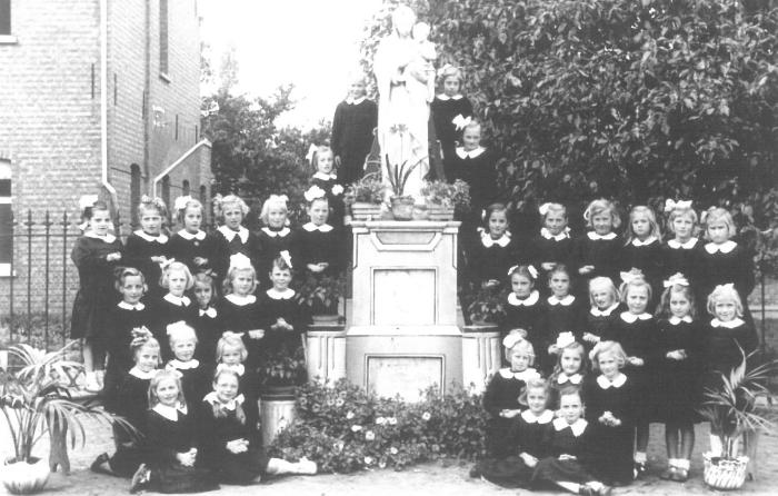 Herenthout, meisjesschool, 3de leerjaar, 1948-1949