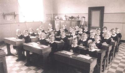 Herenthout, meisjesschool, 3de leerjaar, 1951-1952