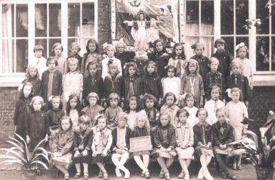 Herenthout, meisjesschool, 1927