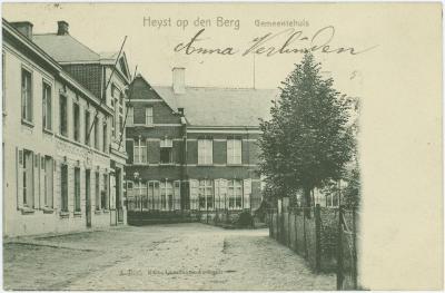 Heist-op-den-Berg, gemeentehuis 