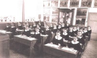 Herenthout, meisjesschool, 8ste leerjaar, 1942-1943