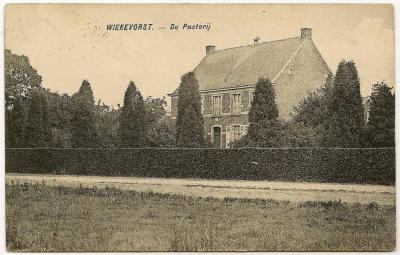 Heist-op-den-Berg, pastorij van Wiekevorst