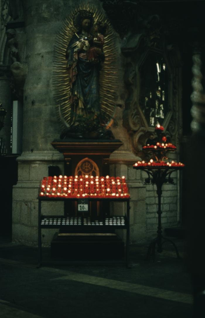 Lier, Sint-Gummaruskerk, interieur