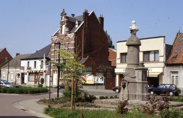 Koningshooikt, Koningsplein