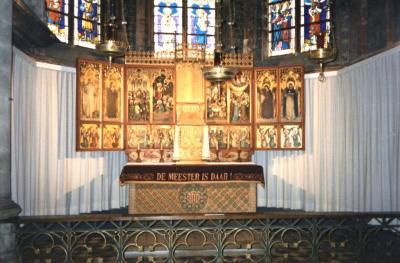 Lier, Sint-Gummaruskerk interieur