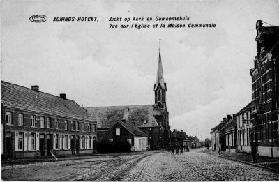 Koningshooikt, kerk en gemeentehuis