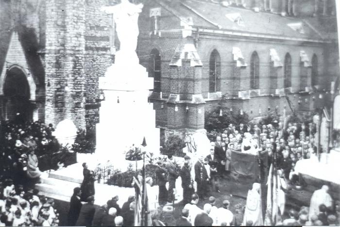 Berlaar, Inhuldiging Heilig Hartbeeld
