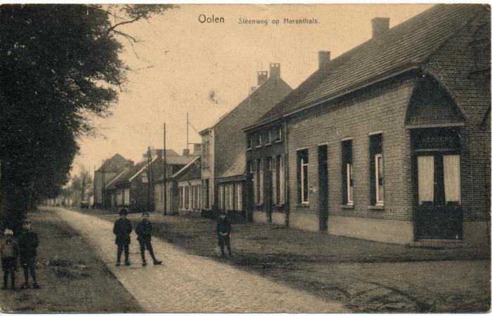 Het Marktplein in Olen-Centrum