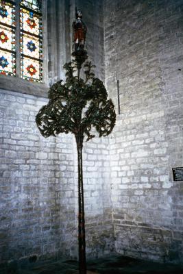 Lier, smeedijzeren boom van Sint-Gummarus.