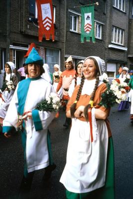 Lier, verklede volksgroep in Sint-Gummarusommegang 1990