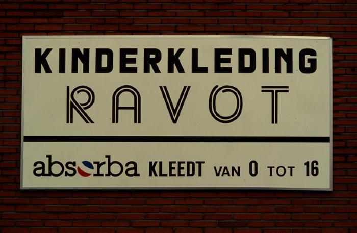 Olen, Handelshuizen