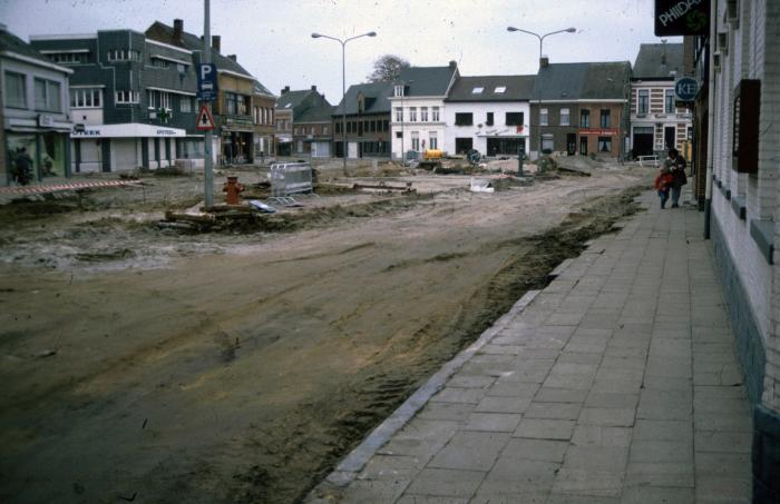 Herenthout, werken aan de markt