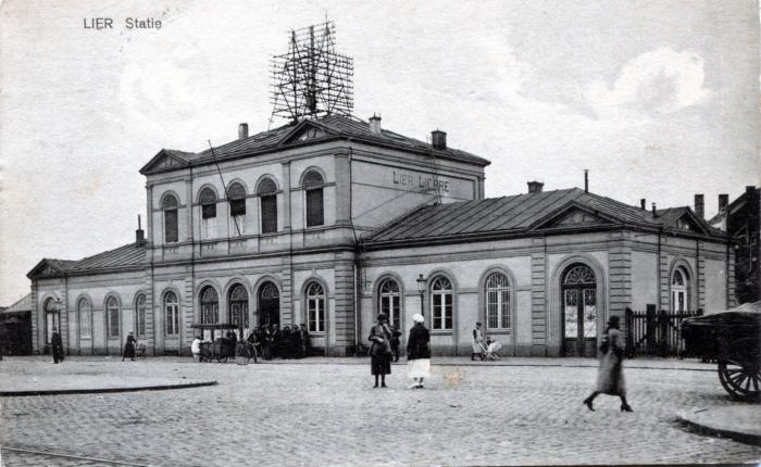 Lier, Station