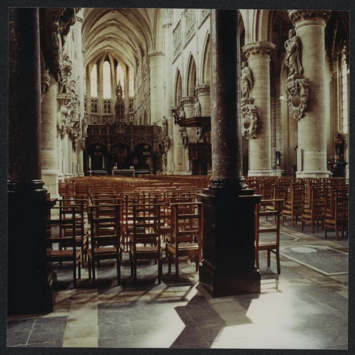 Lier, Sint-Gummaruskerk interieur