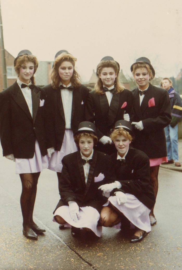 Herenthout, goochelaarsvrouwen