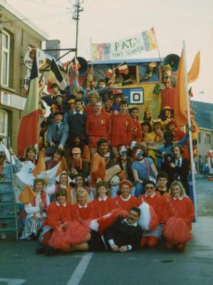 Herenthout, Voetbal, rode duivels, supporters, cheerleaders, ...