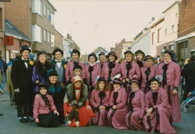 Herenthout, Engels mannen en vrouwen