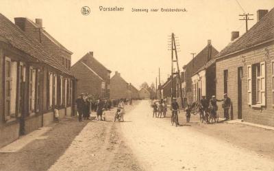 Vorselaar, Steenweg op Grobbendonk.