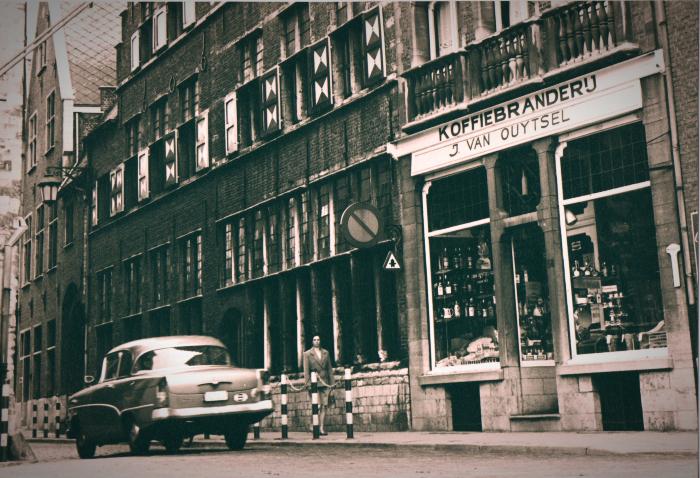 Lier, Van Ouytsel