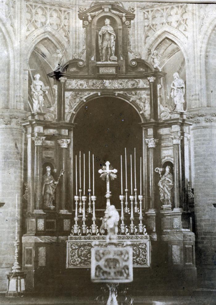 Lier, Sint-Gummaruskerk interieur