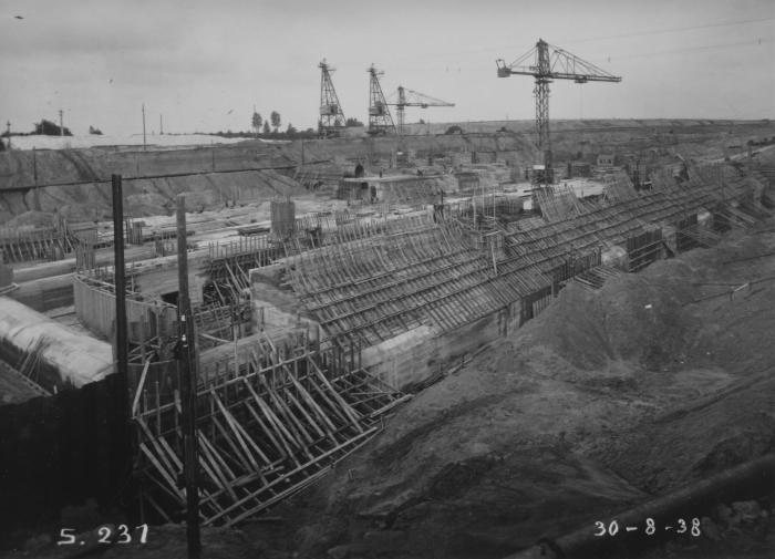 Bouw sluizen, Olen, 30 augustus 1938