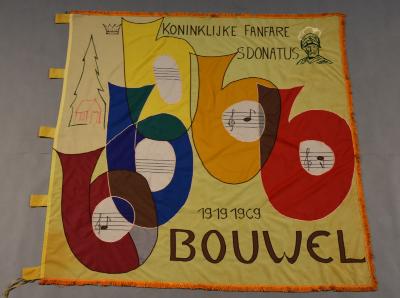 Bouwel, vlag Koninklijke Fanfare Sint-Donatus