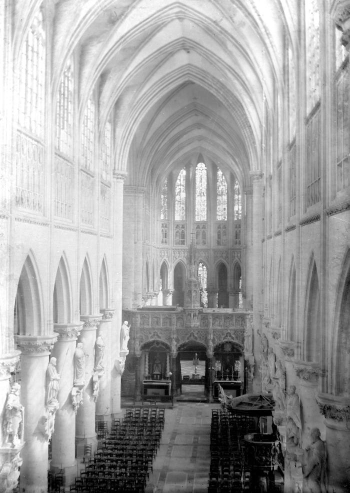 Lier, Sint-Gummaruskerk interieur
