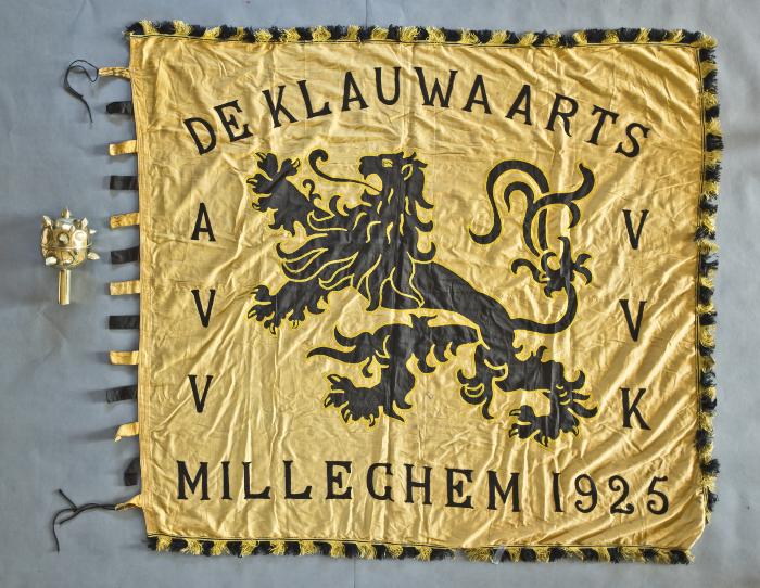 Mol-Millegem, vlag Harmonie De Klauwaerts