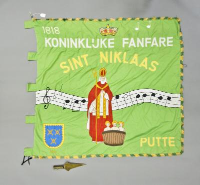 Putte, vlag Koninklijke Fanfare Sint-Niklaas
