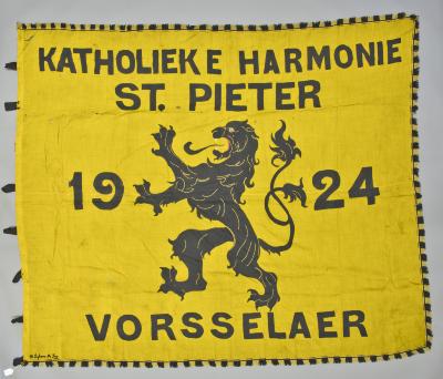 Vorselaar, vlag Katholieke Harmonie Sint-Pieter