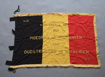 Heist-op-den-Berg, vlag Moeders en Weduwen Oudstrijders en Invaliden