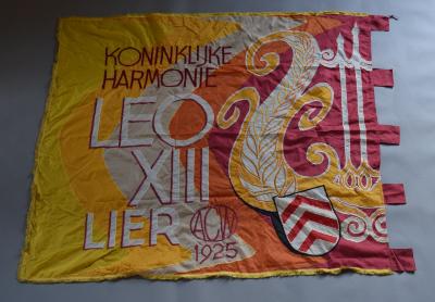 Lier, vlag Koninklijke Harmonie Leo XIII
