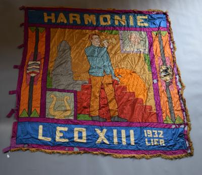Lier, vlag Harmonie Leo XIII