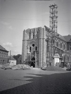 Berlaar, kerktoren gebombardeerd