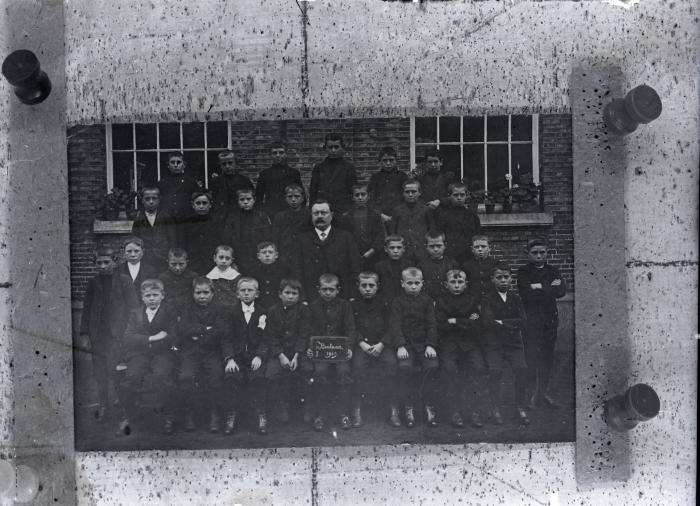 Berlaar, klasfoto jongens, 1909