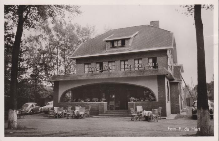 Bouwel, Hotel Rio