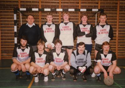 Olen - voetbalploeg Clubhuis De Gestelen – mei 1984