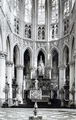 Lier, Sint-Gummaruskerk interieur